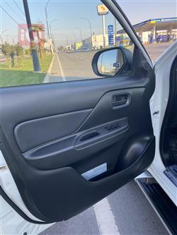 ميتسوبيشي L200